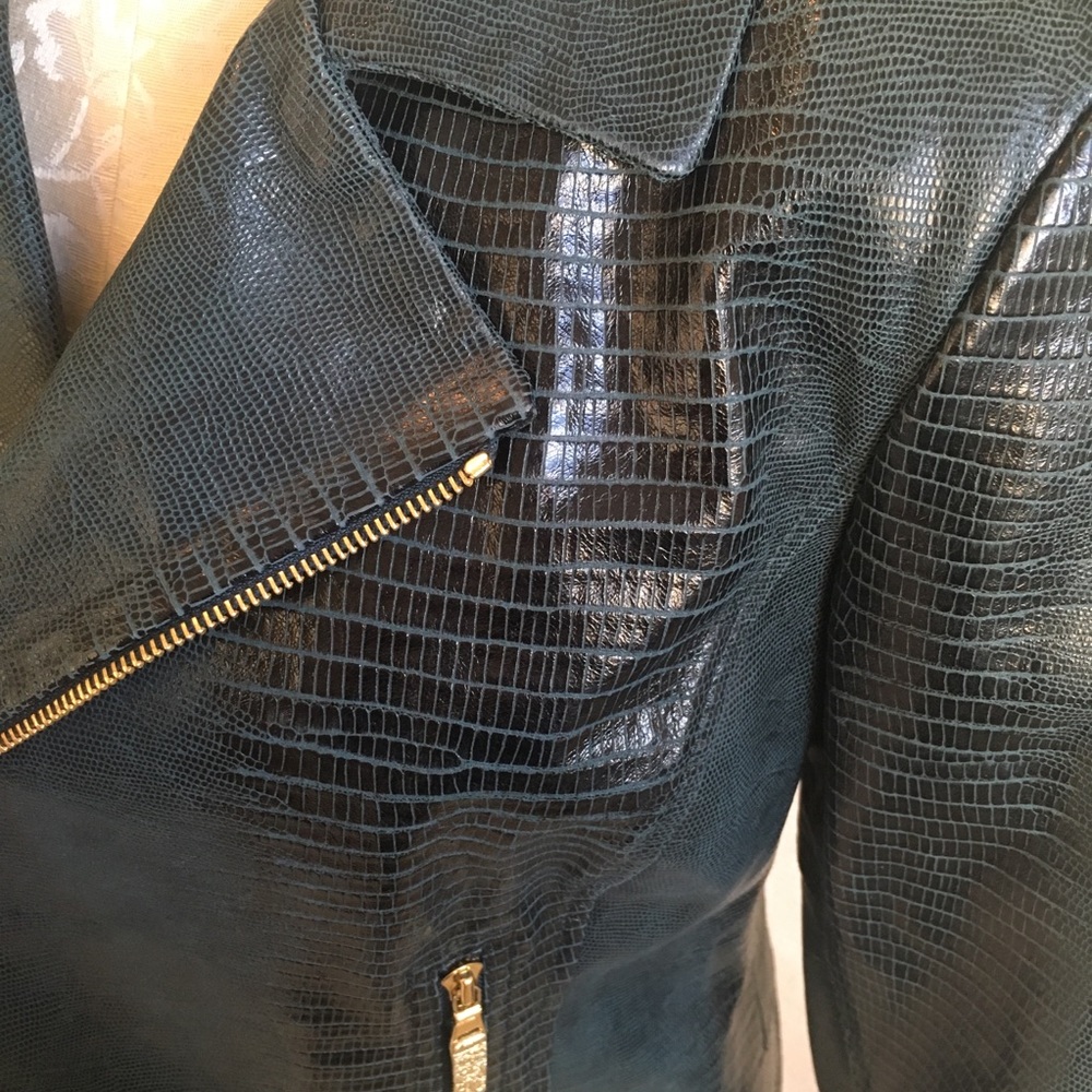 Elie Tahari Green Snake Print Leather Moto Jacket - Picture 3 of 8